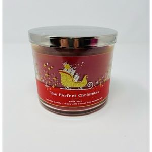 NWT Bath & Body Works The Perfect Christmas Three Wick Candle 60 hour burn time